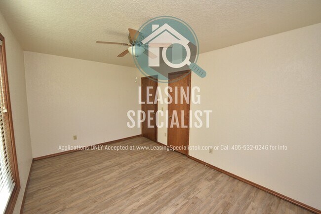 Building Photo - Central Norman 3 Bed 3 Bath PRELEASING FOR FALL 2026 SEMESTER