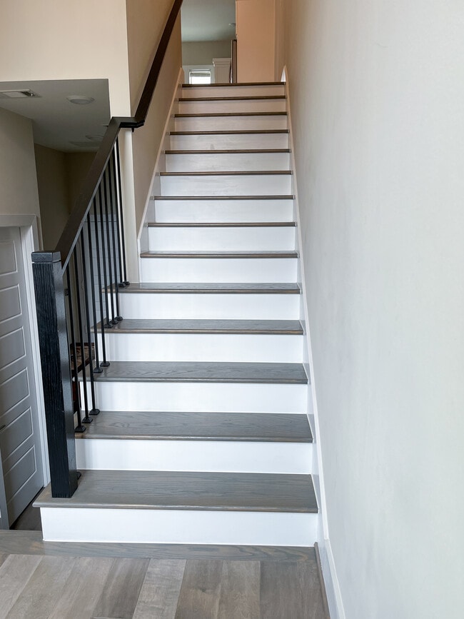 Building Photo - 2643 Fountain Key Blvd