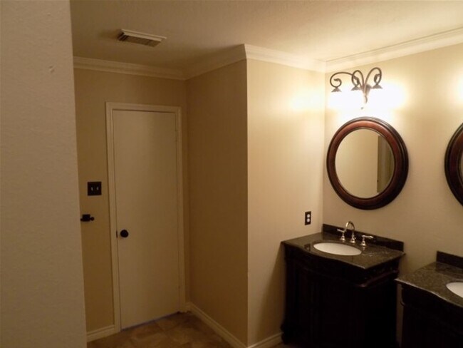 Building Photo - 18018 Imber Forest Ln