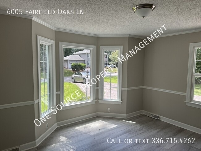 Building Photo - 6005 Fairfield Oaks Ln