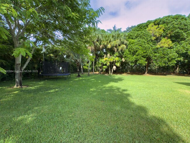 Building Photo - 7895 SW 76th Terrace