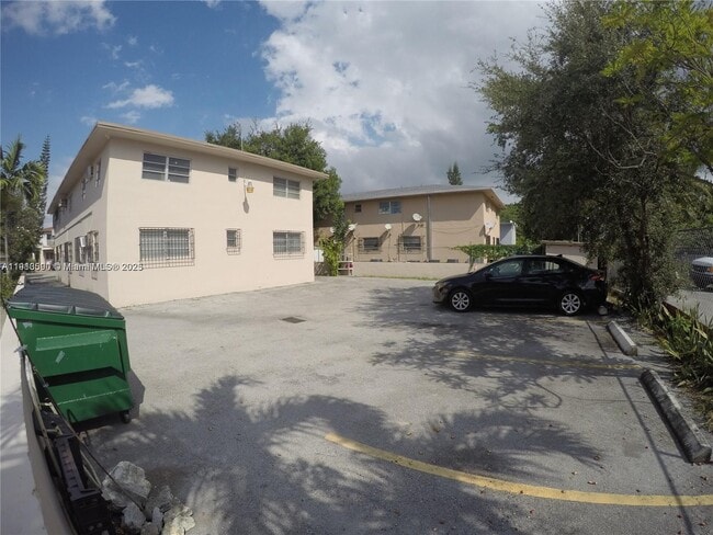 Building Photo - 1828 NW 19th St