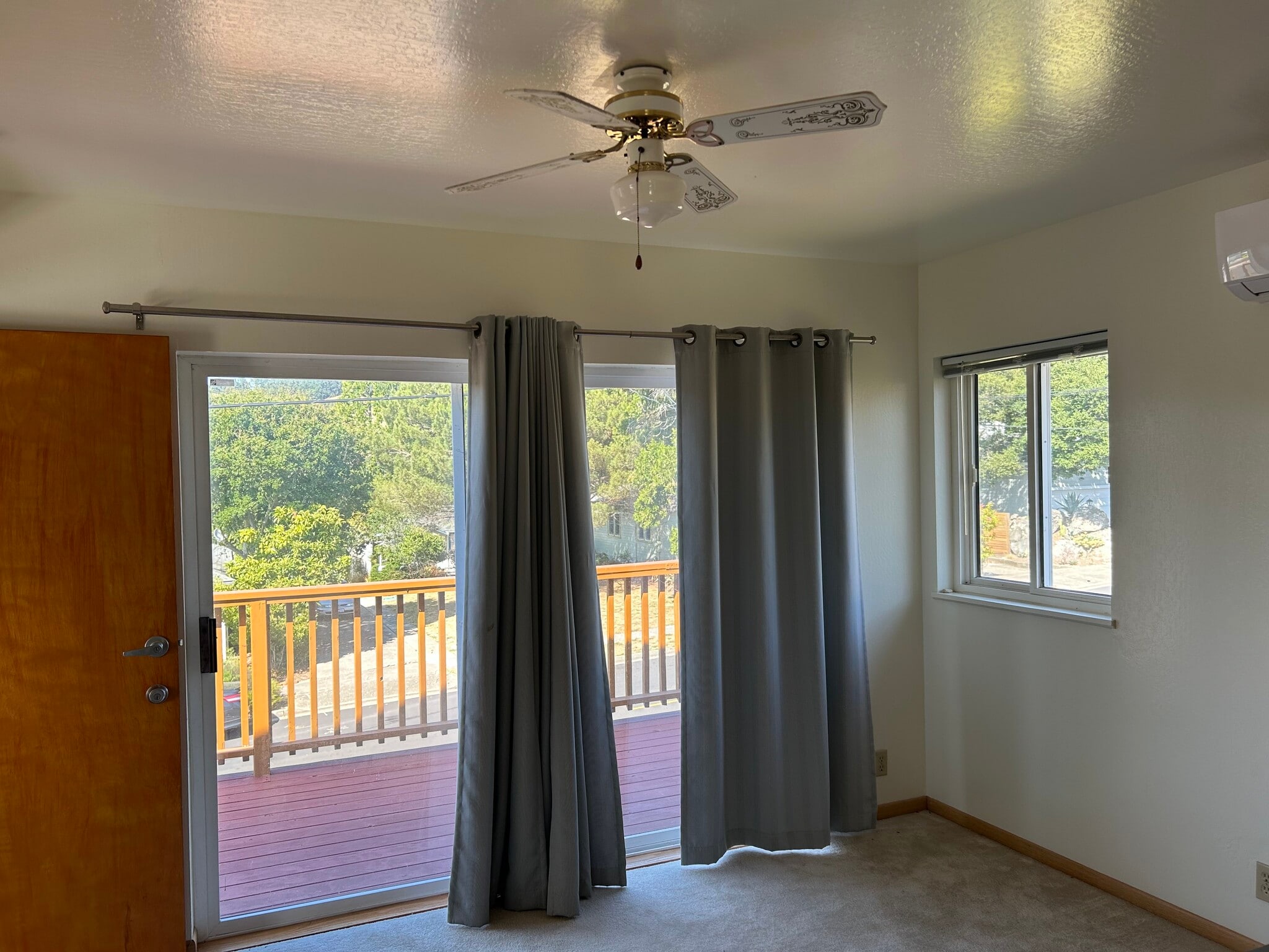 Building Photo - 6104 Bernhard Ave