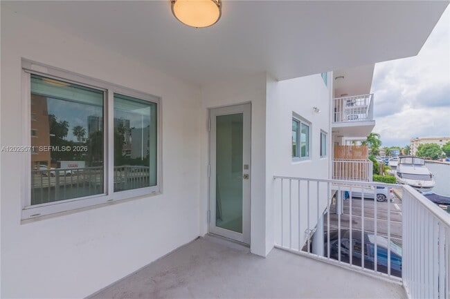 Building Photo - 3755 NE 167th St