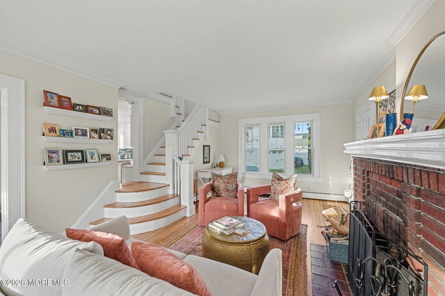 Building Photo - 404 Monmouth Ave