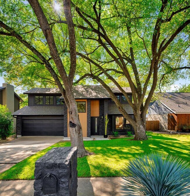 Building Photo - 2409 Shiloh Dr