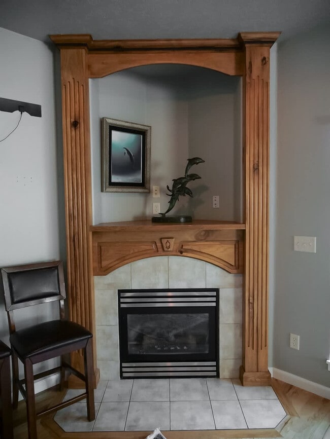 Building Photo - 151 Cub St W