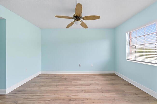 Building Photo - 2521 Caper Ln