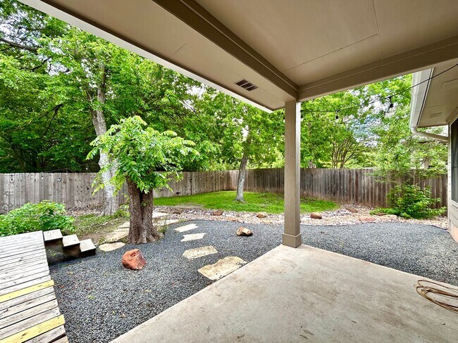 Building Photo - 13012 Kenswick Dr