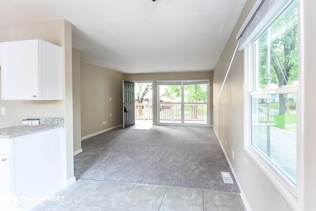 Building Photo - 7403 E 49TH TERR, Kansas City, MO 64129