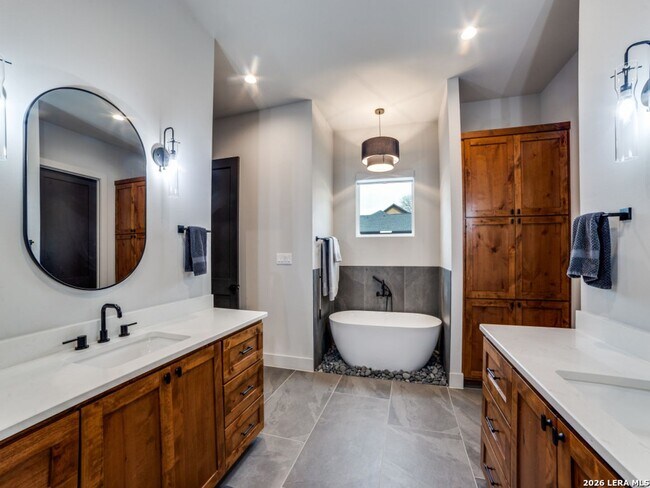 Building Photo - Great Custom Built Home at Atkins, TX