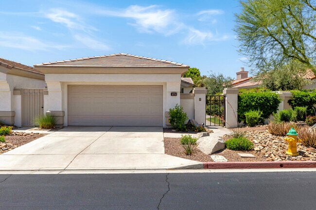 Building Photo - 371 Indian Ridge Dr