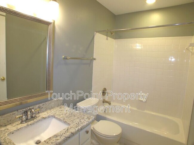 Building Photo - 6532 Outerbridge Lane