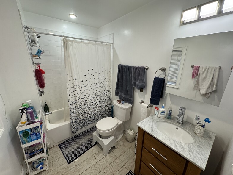 Building Photo - 41 Cross St