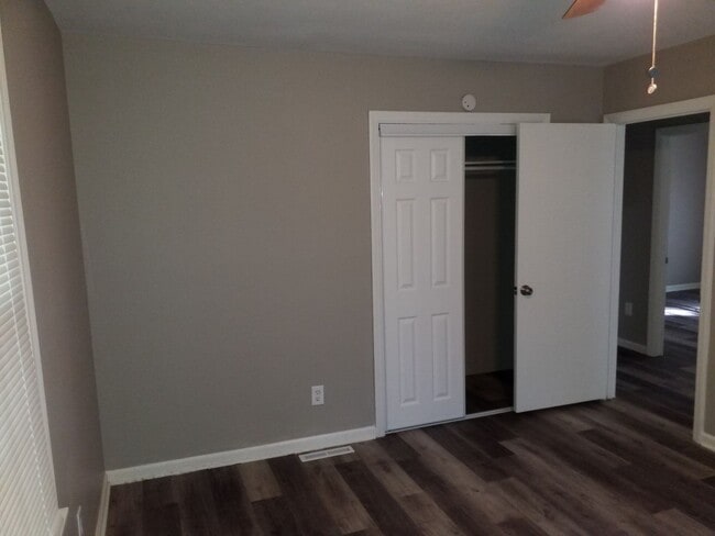 Building Photo - Coming Soon! South KC SF