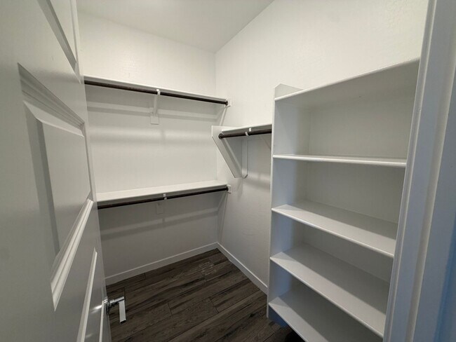 Building Photo - 24596 N 170th Dr