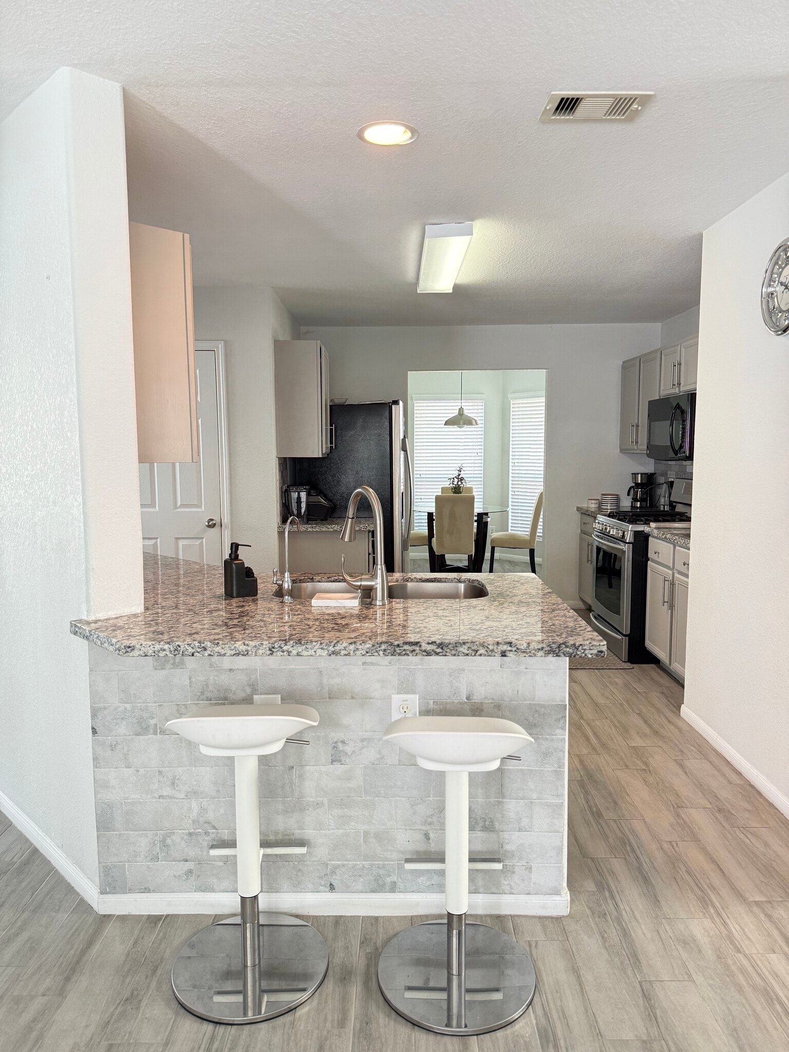 Building Photo - 3151 Upland Spring Trce