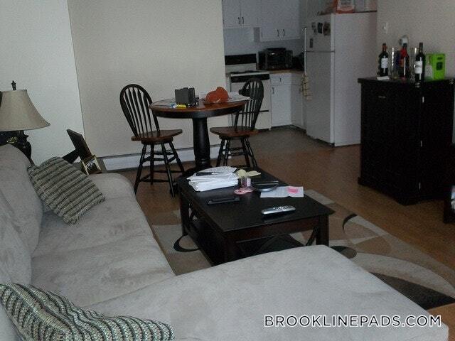 Primary Photo - 110 Babcock St