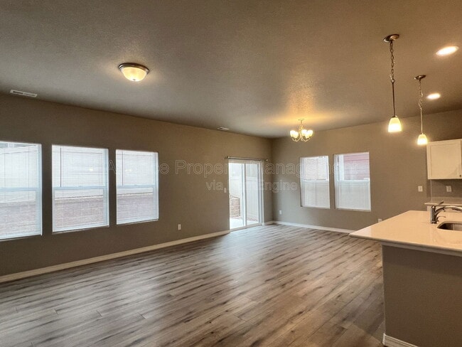 Building Photo - 7839 Lathrop Vw