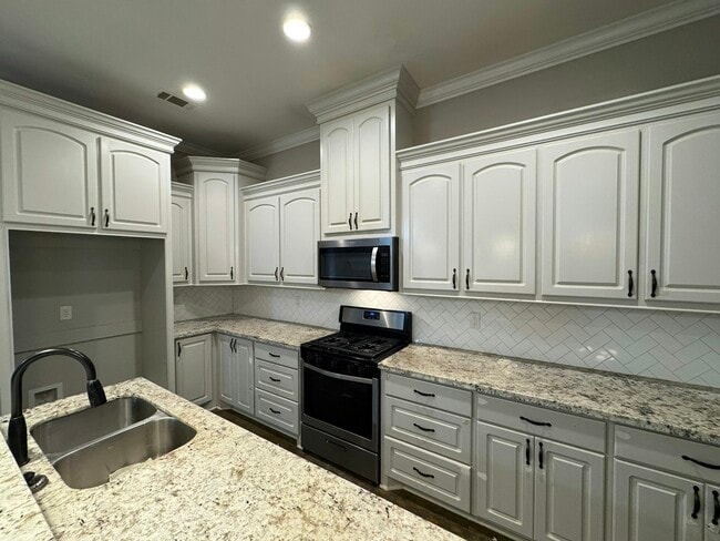 Building Photo - 509 Carrington Dr