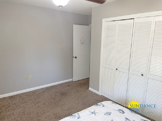 Building Photo - Charming 3-Bedroom Brick Home in Bluewater...