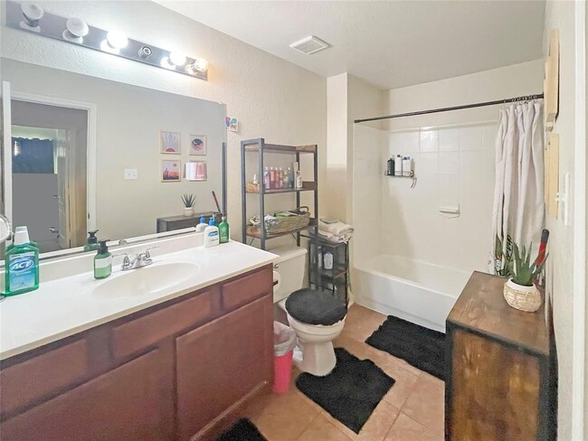 Building Photo - 15810 Randall Ridge Ln