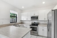 Building Photo - 21071 NE 8th Ave