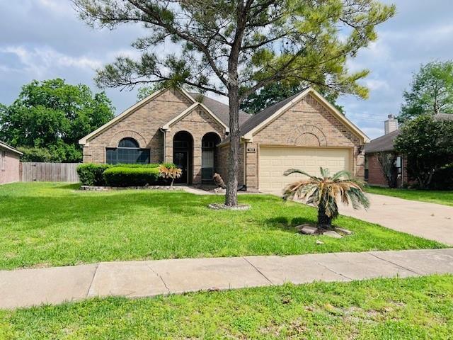 Building Photo - 1809 Village Ct Ln