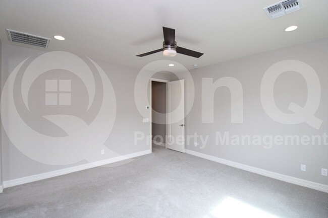Building Photo - 7437 E Via De Luna Dr