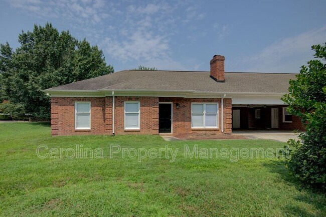 Building Photo - 5132 Rea Rd
