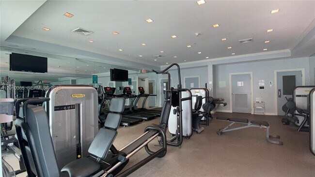Building Photo - 150 Sunny Isles Blvd