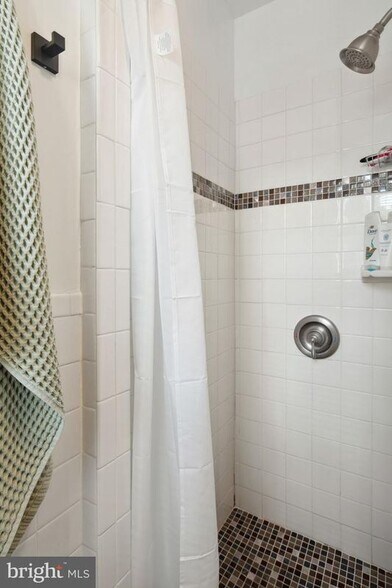 Building Photo - 2651 Agate St