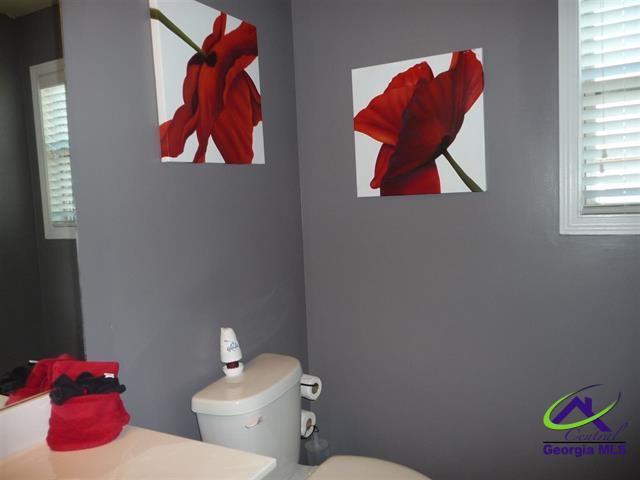 Building Photo - 204 Baxter Dr