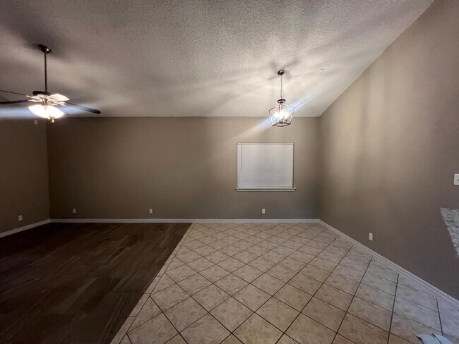 Building Photo - 13742 Paseo Verde Dr