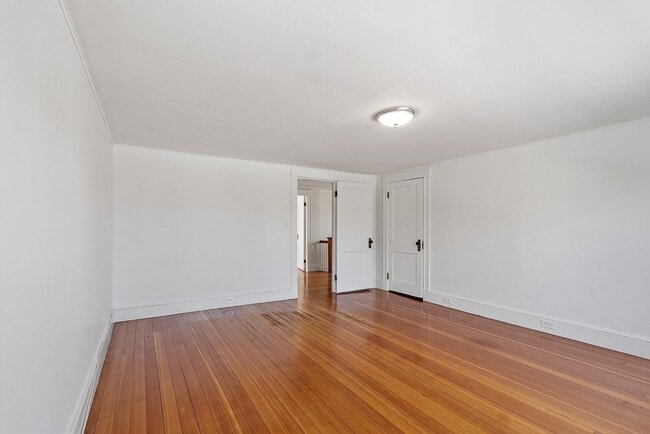 Building Photo - 300 Manet Ave