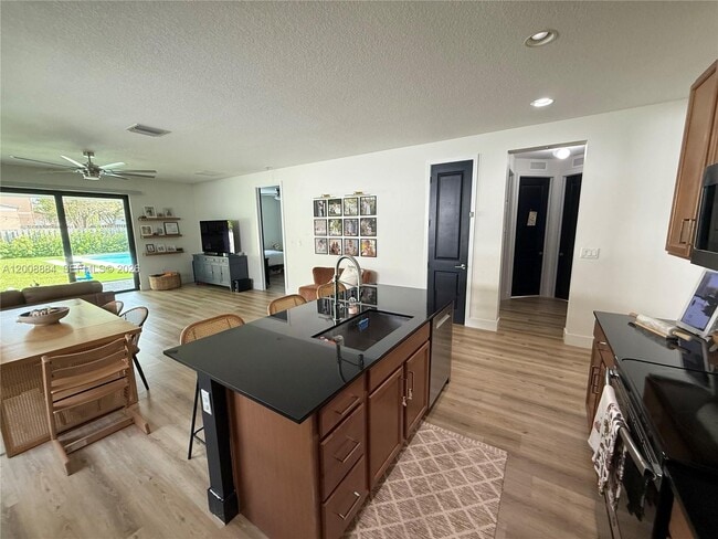 Building Photo - 2945 SE 3rd St