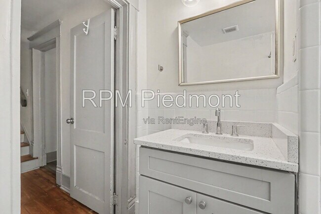 Building Photo - 931 Oglethorpe Ave SW
