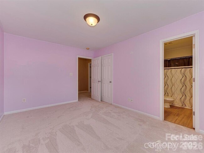 Building Photo - 5607 Fulton Ridge Dr