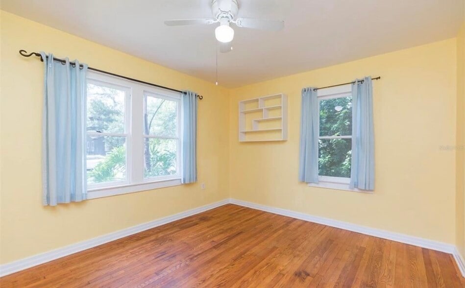 Bedroom 1 - 1221 E Flora St