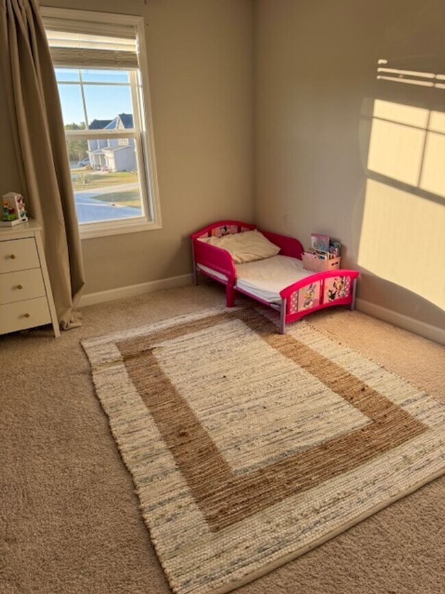 Building Photo - Beautiful 4 Bedroom Home In Oyster Landing- Fenced in Backyard and Community Pool- Available begi...