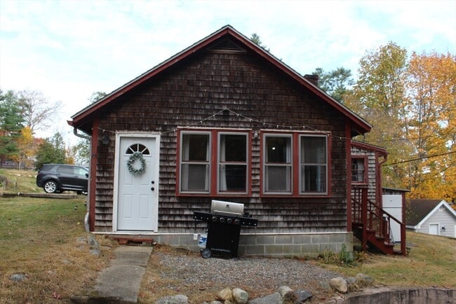 Building Photo - 16 Langlois Pines