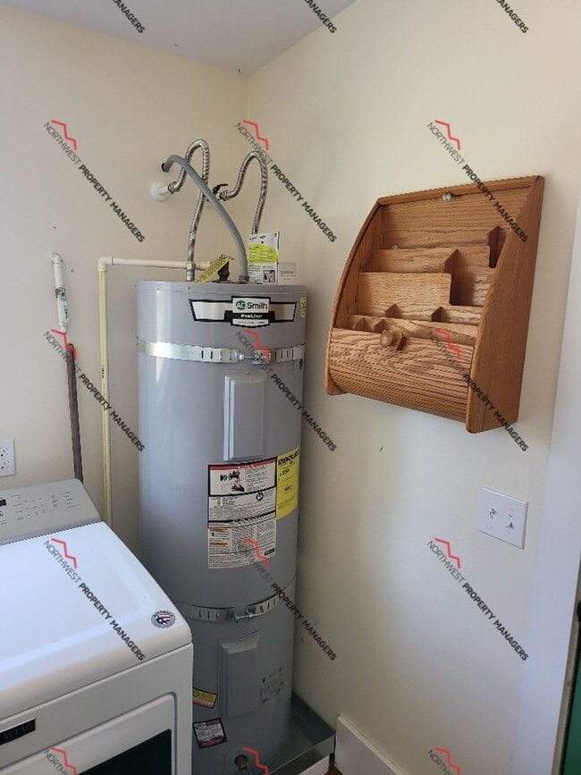 Building Photo - STATUS *PENDING APPLICATION* | R207 | $2100