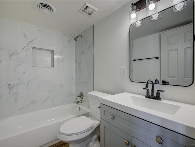 Building Photo - Beautiful 3-Bedroom Home with Private Pool & Security Gate