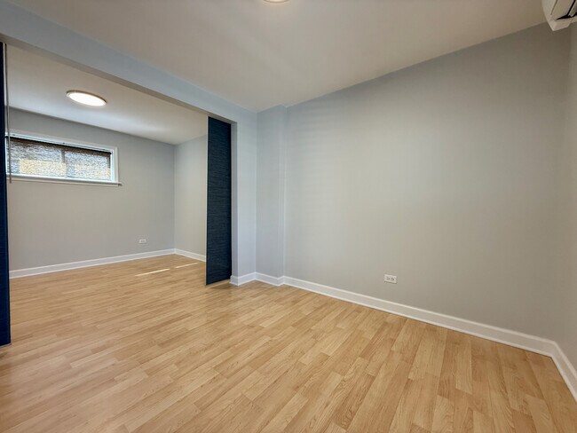 Building Photo - 5128 W Carmen Ave