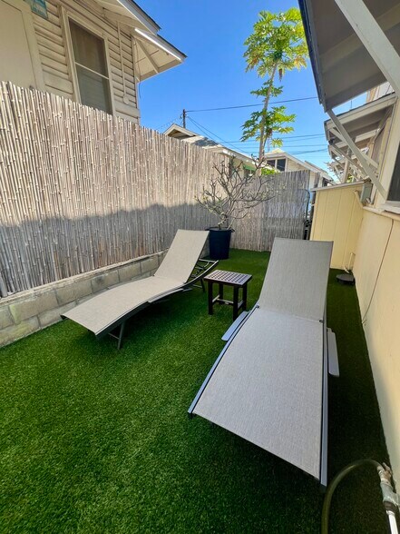 Building Photo - 1125A 2nd Ave