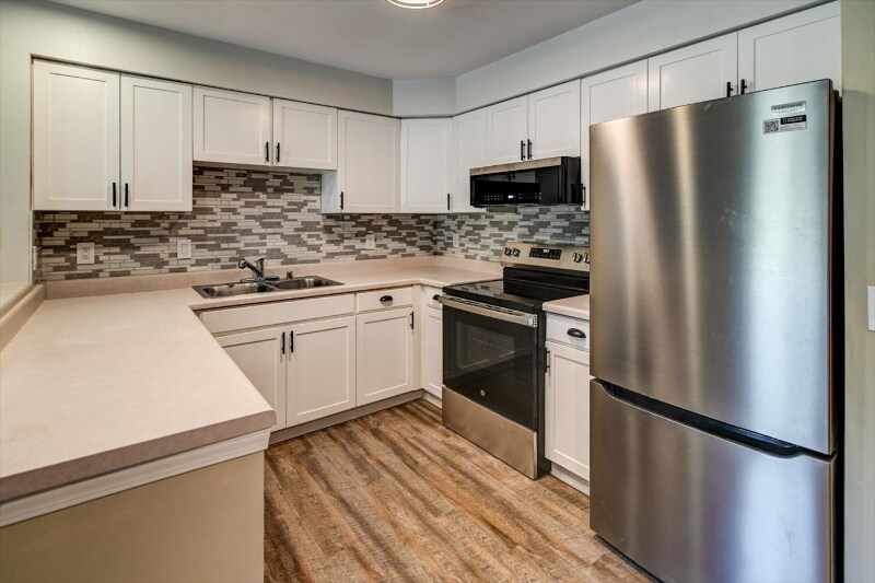 Building Photo - 201 Kearney Way