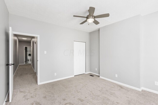 Building Photo - 848 Oak St