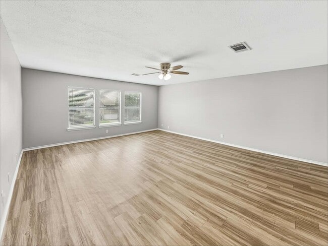Building Photo - 1405 Comfort St