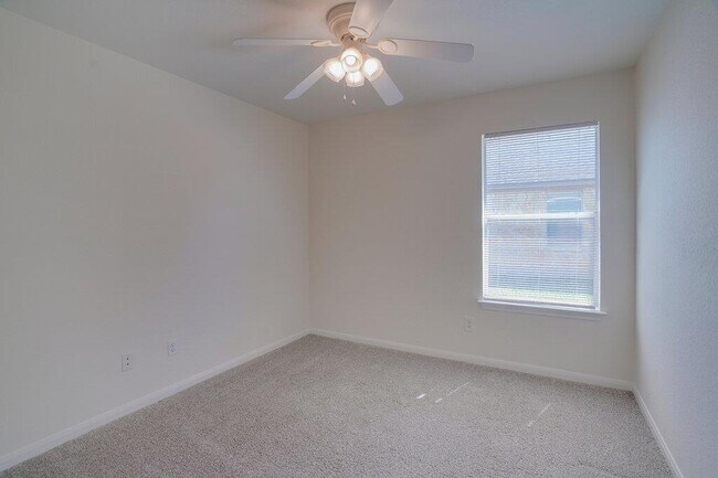 Building Photo - 311 Gainer Dr