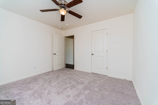 Building Photo - 307 Gazebo Dr